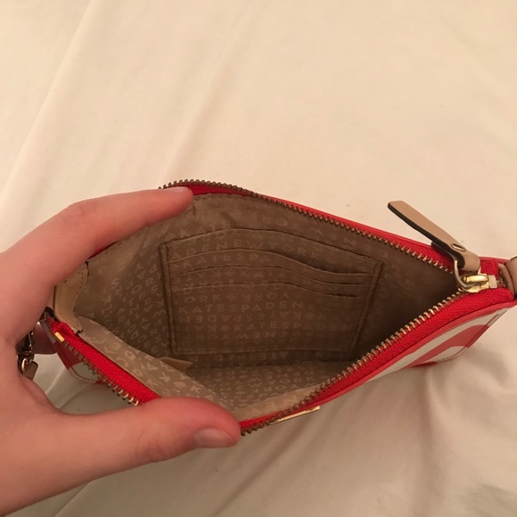 Kate Spade wristlet - Picture 3 of 3